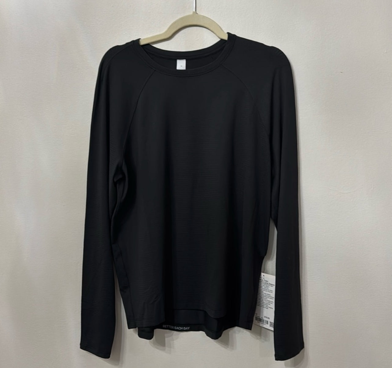 Lululemon License to Train Women’s long sleeve shirt Black