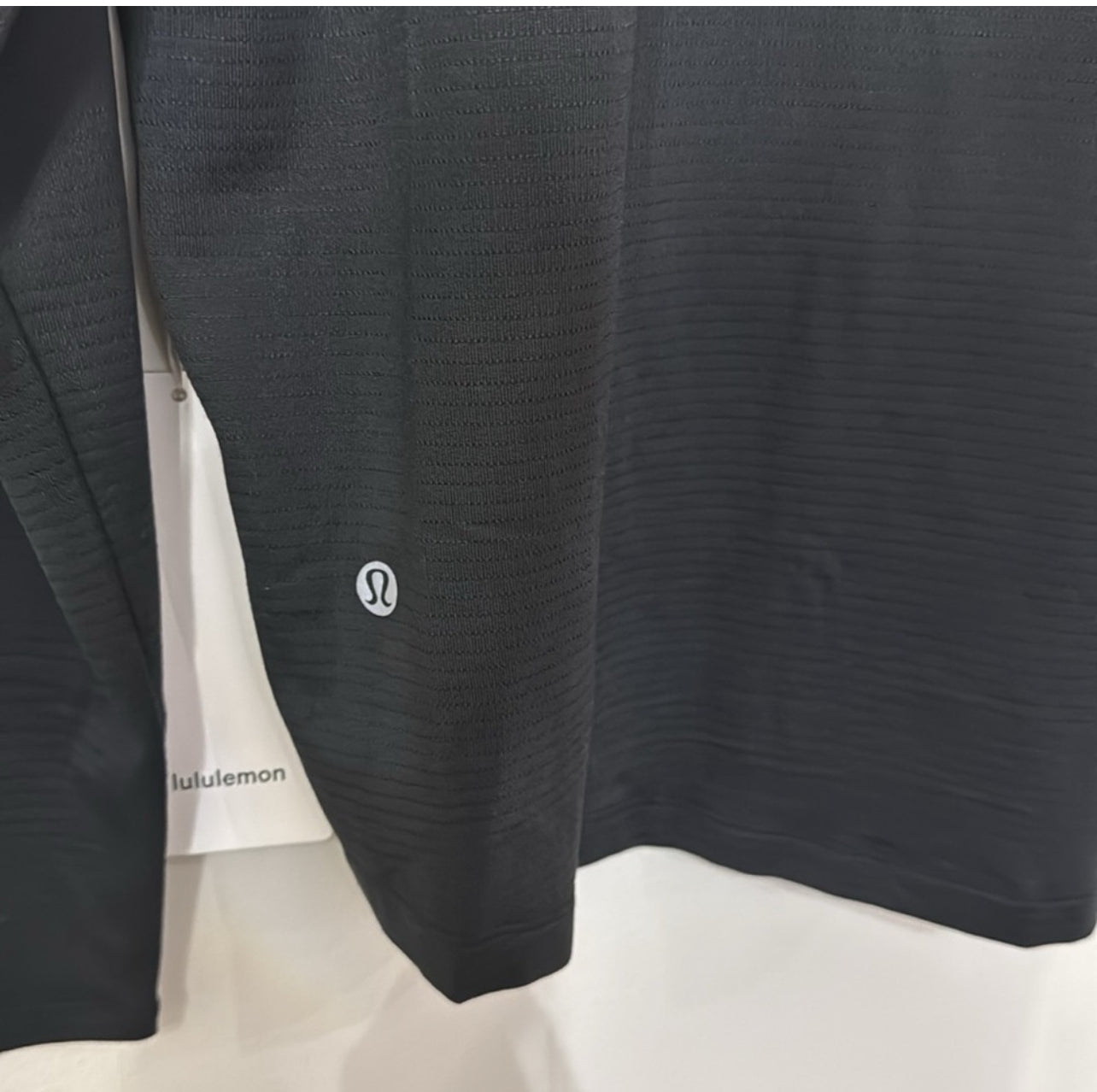 Lululemon License to Train Women’s long sleeve shirt Black
